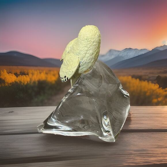 Vtg Franklin Mint Alaskan Frontier Wildlife Sculpture “ Snow Owl” - Picture 3 of 5